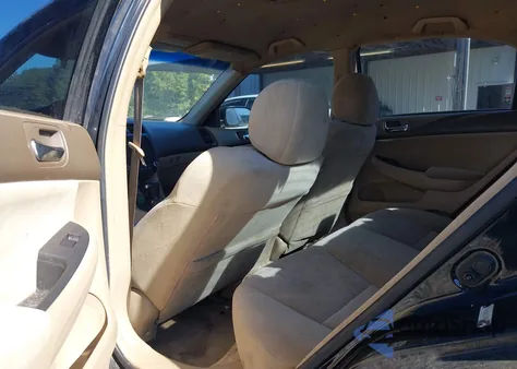 2004 Honda Accord 2.4 Lx z USA, uszkodzony, nr VIN 1HGCM56364A012400